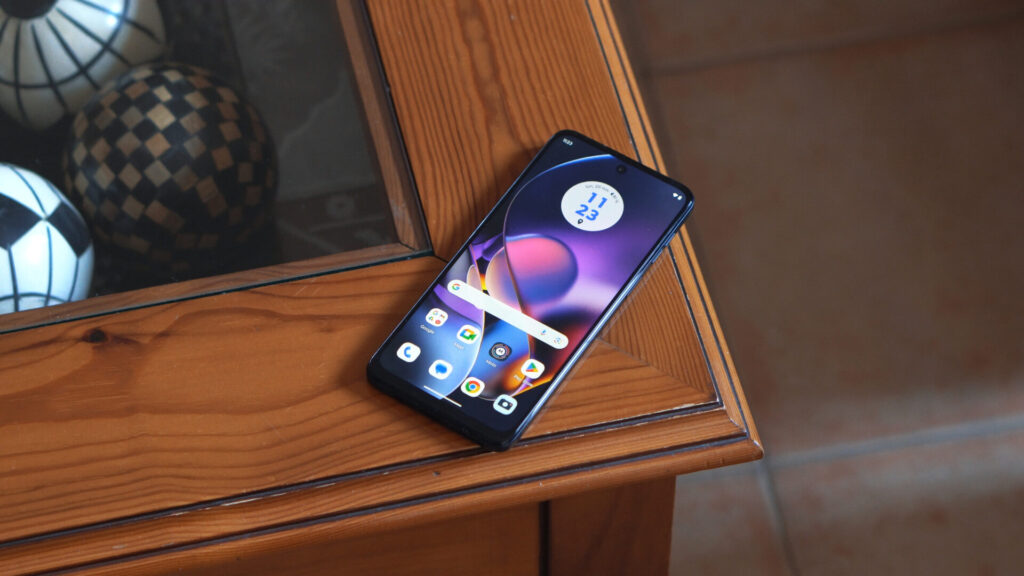 Motorola G54 5G: el smartphone de gama media que parece de gama